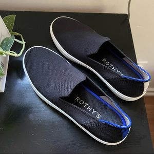 NEW Rothy’s Sneaker 🖤 FREE SHIPPING